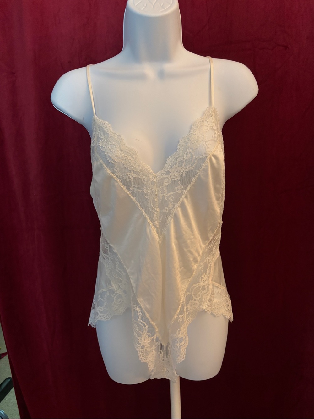 Ms. Leslee Women’s Ivory Lace Trim Satin Teddy  90’s